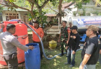 Bantuan air bersih untuk masyarakat Trenggalek 