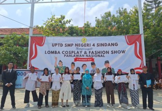 Peringati Hari Pahlawan di SMPN 4 Sindang, Semangat Nasionalisme Melalui Kosplay dan Fashion Show Pahlawan Nasional 
