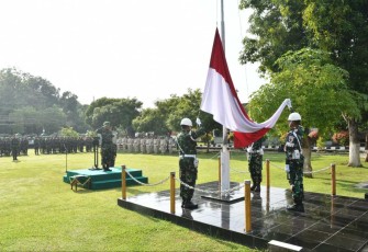 Upacara bendera prajurit Kodim 0802/Ponorogo 
