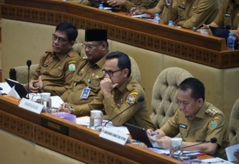 Pj Gubernur Aceh Safrizal bersama Wamendagri Bima Arya