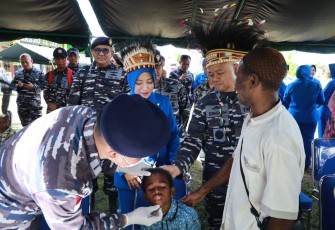 Bakti kesehatan Koarmada III 