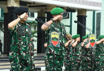 Pangdam I/BB Memipin Apel Luar Biasa dan Penyerahan Risalah Sertijab Pangdam I Bukit Barisan.