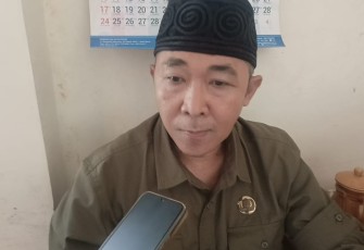 Lurah Mampang Depok, Darmawansyah SE