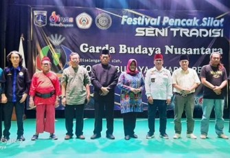 Festival PPSB Aki Tirem di Jalan Yos Sudarso, Jakarta Utara, Minggu (8/12)