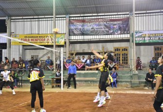 Turnamen bola voli piala Menpora di Kabupaten Ponorogo 