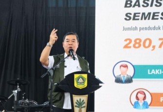Dirjen Dukcapil Teguh Setyabudi 