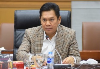 Wakil Ketua Komisi III DPR RI Adies Kadir