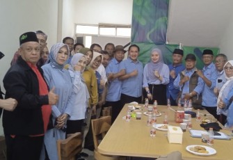 Ketum Geruss Eny Yuliastiny Mochammad di kantor PKB posko Candra 