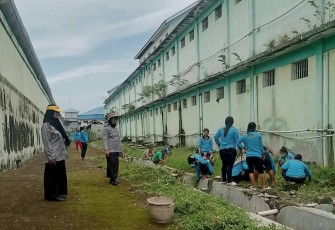 Lapas Perempuan Medan Melakukan Pembersihan Area Brandgang