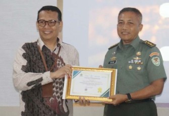 Penganugerahan KPPN Cirebon Awards TA. 2023 bertempat di Aula KPPN Cirebon dan Diterima oleh Kasi Operasi Korem 063/SGJ Letkol Inf Ertiko.