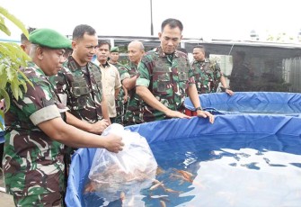 Danrem 051/Wkt Berikan Apresiasi Lahan Urban Farming di Kodim 0507/Bekasi 