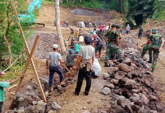 Kegiatan Pra TMMD di Dusun Bukit Catu, Desa Selumbung, Kecamatan Manggis, Kabupaten Karangasem, Bali, Minggu (18/2/2024). 