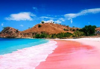 Pantai Merah, NTT