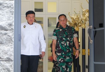 Panglima TNI saat Dampingi Menkopolkam Monitoring Pilkada Serentak Tahun 2024