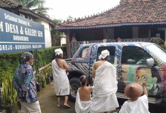 Destinasi wisata mural mobil di kawasan Borobudur, Jawa Tengah
