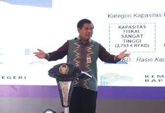 Sekjen Kemendagri Suhajar Diantoro mewakili Menteri Dalam Negeri (Mendagri) Muhammad Tito Karnavian memaparkan enam arahan penting pada Rapat Koordinasi Teknis Perencanaan dan Pembangunan (Rakortekrenbang) Tahun 2024.