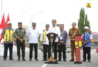 Presiden Joko Widodo kembali meresmikan selesainya penggantian dan/atau duplikasi 6 Jembatan Callender Hamilton (CH) yang berada dalam sistem jaringan jalan nasional dan jalur logistik di lintas Utara Provinsi Jawa Tengah