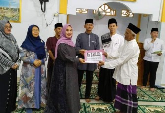 TP PKK, GOW dan DWP Seluma Gelar Safari Ramadan di Masjid Baiturrahman Desa Gelombang
