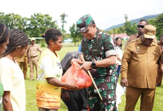 Pangdam XVIII/Kasuari, Mayjen TNI Ilyas Alamsyah, S.E., M.Tr.(Han)., CGCAE 