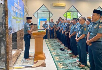 Danlanudal Sabang dan jajaran saat lkuti Peringatan Isra Mi’raj 