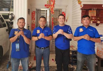 Ketua Persatuan Wartawan (Pewarta) Polrestabes Medan, Chairum Lubis SH bersama pengurus dan anggota berkunjung ke rumah Jefry Tanuji