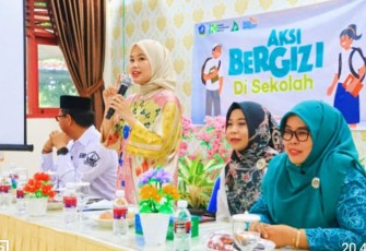 Gerakan Aksi Bergizi di Sekolah yang bertujuan untuk meningkatkan kesadaran para siswa agar membiasakan mengkonsumsi makanan dengan menu gizi seimbang dan aktifitas fisik. Tak lupa para siswi juga diingatkan untuk mengkonsumsi Tablet Tambah Darah (TTD).