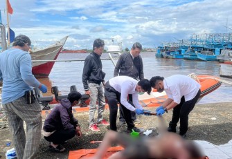 Polisi Lakukan Penyelidikan Identitas Penemuan Mayat Yang Mengapung di Sungai 