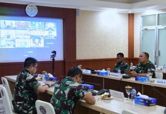 Wadan dan PJU Puspenerbal saat Ikuti Virtual Taklimat Akhir Reviu LK UO TNl AL Semester ll 2023