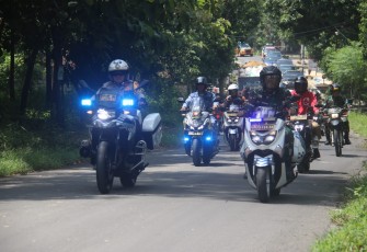 Kodim 0805/Ngawi Dan Polres Ngawi menggelar patroli skala besar, Selasa (13/02/2024)