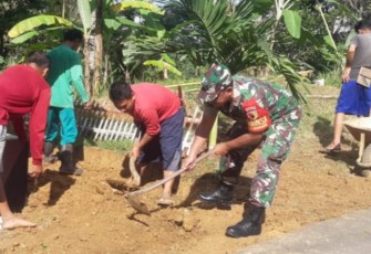 Babinsa Koramil Nawangan Berupaya Tingkatkan Kualitas Hidup Sehat.