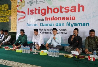 Pengurus Cabang NU Jakarta Barat saat Gelar Istighotsah untuk Kedamaian Pasca Pemilu 2024