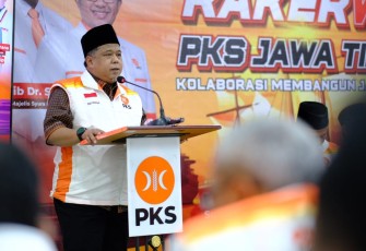 Ketua DPW PKS Jawa Timur Irwan Setiawan
