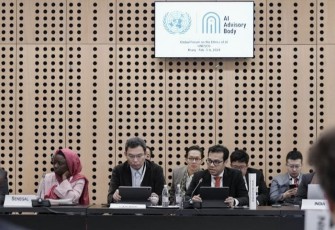 Wakil Menteri Komunikasi dan Informatika Nezar Patria dalam sesi Ministers’ Closed Consultations on the Interim Report of the UNSG’s High Level Advisory Body on AI, di Brdo Congress Centre, Slovenia, Minggu (04/02/2024).   