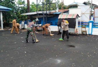 Koramil 1001-10/Babirik Karya Bakti Bersihkan Sarana dan Prasarana Umum