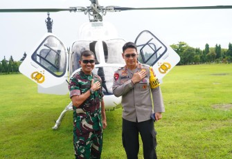 Pangdam IX/Udayana Mayjen TNI Muhammad Zamroni, S.I.P., M.Si., bersama Kapolda Bali Irjen Pol Daniel Adityajaya, S.H., S.I.K., M.Si.