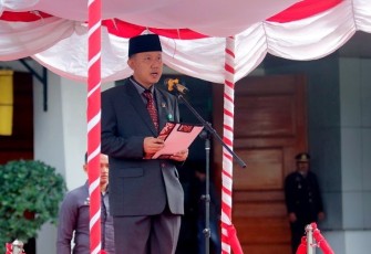 Bertindak sebagai Inspektur Upacara Rama Wijaya, Ketua Pengadilan Negeri Bintuhan.