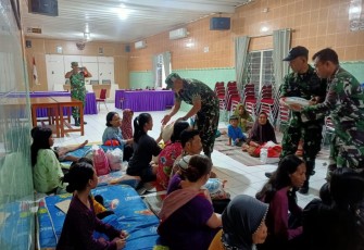 Kodim 0803/Madiun Kerahkan Personelnya Bantu Warga Terdampak Banjir