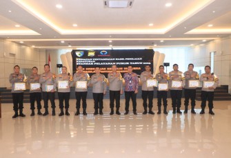 10 Polres Jajaran Polda Bengkulu Terima Penghargaan Penyelenggaraan Pelayanan Publik Kualitas Tinggi dari Ombudsman 