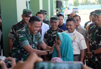 Pangdam IX/Udayana saat meninjau kesiapan fasilitas kesehatan