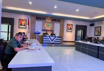 Danrem 081/DSJ Ikuti Pelatihan Public Speaking dari Dispenad dan Tribun Academy Secara Virtual