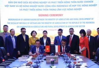 Mentan Andi Amran Sulaiman mendatangani MoU pertanian dengan Vietnam, Minggu (19/5)