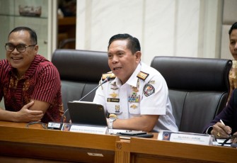 Kepala Bakamla RI Laksdya TNI Dr. Irvansyah, S.H., M.Tr.Opsla Jadi Narasumber di DPR RI