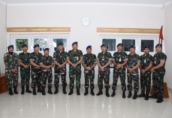  Inspektur Koharmatau (Ir) Marsekal Pertama TNI  I Nyoman Sudarsana, S.I.P., M.H., M.Tr.(Han),  memimpin acara Penyerahan Jabatan Sekretaris Inspektorat (Ses It) Koharmatau di ruang kerja Ses It Koharmatau Bandung, Jumat (5/1/2024)