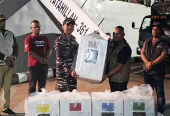 Pangkalan TNI AL Saumlaki saat Lepas KRI Fatahillah-361 Distribusikan Logistik Pemilu 2024