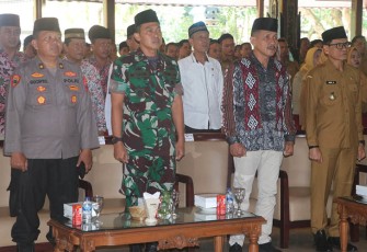  Dandim 0807/Tulungagung Letkol Czi Nooris Agus Rianto, S.I.P saat Ikuti Peringatan Isra Miraj di Pendopo Tulungagung