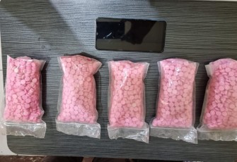 Barang Bukti Ribuan Pil Ekstasi 