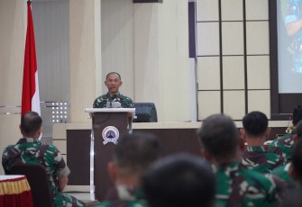 Korem 081/DSJ menggelar Pembinaan Teknologi (Bimtek) pengadaan barang/jasa melalui aplikasi E-Katalog kepada operator pembuat pertanggungjawaban keuangan (Wabku) Satuan Kerja (Satker) jajaran Korem 081/DSJ