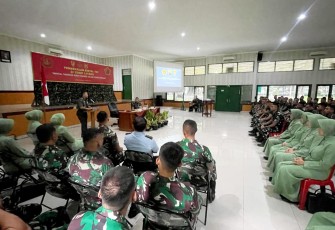 Pusbintal TNI Gelar Pembekalan Mental untuk Satgas Pengamanan Perbatasan Statis RI-Papua New Gini di Yonif 131/BRS