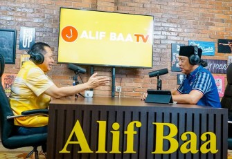 Bamsoet dalam kunjungan hari ke-18 di Dapil-7 Jawa Tengah di acara podcast bersama Pengasuh Pondok Pesantren Alif Baa Khayatul Makky atau Gus Hayat di Banjarnegara, Minggu (4/2/24).