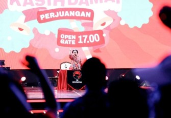 Ketua Umum Prof.Dr.(HC) Megawati Soekarnoputri pidato refleksi saat perayaan Natal yang digelar PDI Perjuangan (PDIP) dan Relawan Damai Sejahtera for Ganjar-Mahfud (Reds), di JI-Expo, Kemayoran, Jakarta, Kamis (18/1/2024) kemarin.